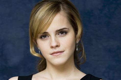 2560x1700 Resolution Emma Watson Anger New Images Chromebook Pixel