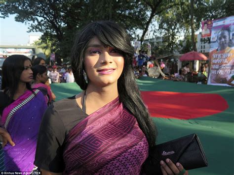 Transgender Bangladeshis Known As Hijras Hold Dhaka S First Ever Pride