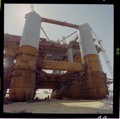 Construction Of The Semi Submersible Drilling Rig Ocean Endeavour At Woodman Point State