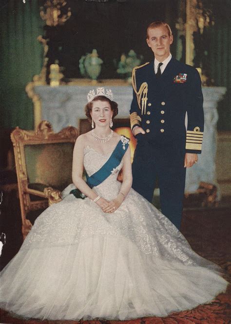 The state portrait of the queen (b. Queen Elizabeth II coronation portrait. When I was a ...