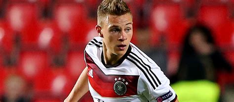 Joshua kimmich (born 8 february 1995) is a german footballer who plays as a central defensive midfielder for german club fc bayern münchen. Joshua Kimmich looking to take over Bastian Schweinsteiger ...