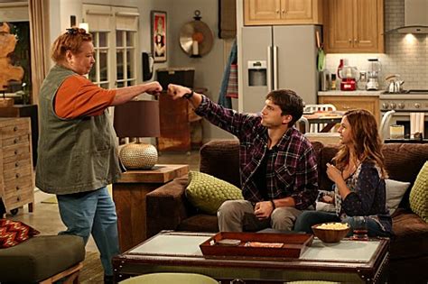 5 Second Review Two And A Half Men Season 11 Episode 1 10