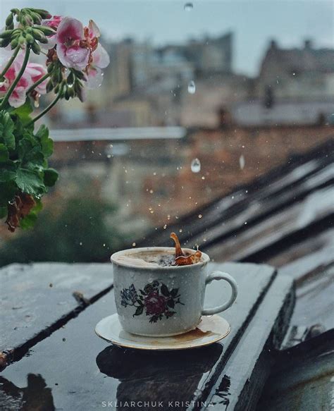Morning Coffee With Rain Drops Flowers Roof Кофе Вдохновение Дождь