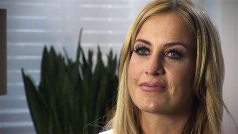 Charlotte würdig ist in ihrem element! Charlotte Würdig: Botox-Alarm? Dieses Foto sorgt für ...
