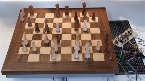 No Opponent Nearby Not A Problem This Automatic Chessboard Lets You