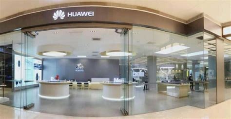 Huawei mobile prices in malaysia. Huawei celebrated the opening of its very first flagship ...
