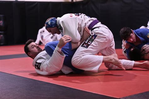 Learn Brazilian Jiu Jitsu Techniques For Self Defense