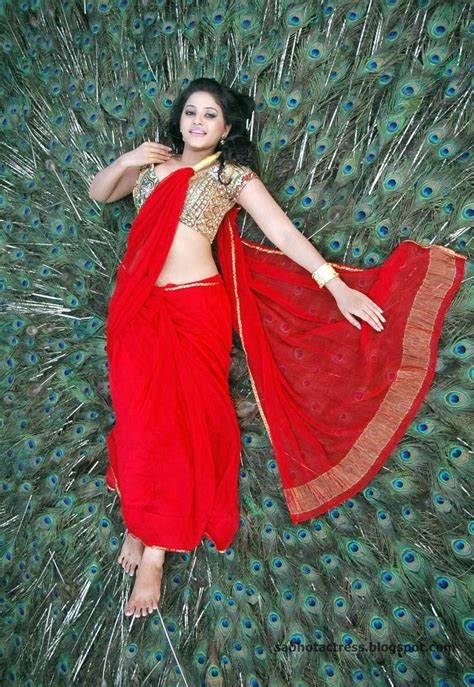 Sexclusive Stills Anjali Seductively Exposed In Red Saree
