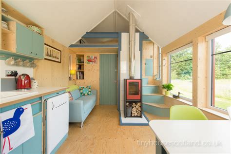 How to build a tiny house on wheels : NestHouse - Tiny House Swoon