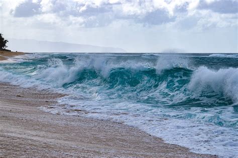 Itap Waves Crashing On Sunset Beach On Oahu Hawaii By Jaeisgray
