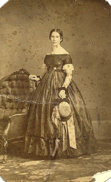 Beautiful Outfit Early 1860s Southern Belle Look With Off The