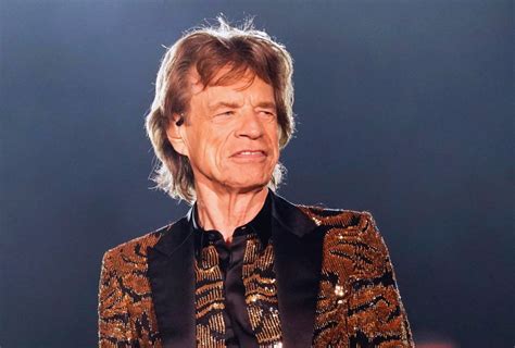 Mick Jagger Responds To Paul Mccartneys Beatles Vs
