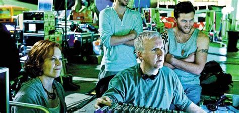 James Cameron On The Future Of Cinema James Cameron Avatar James Cameron Sigourney Weaver