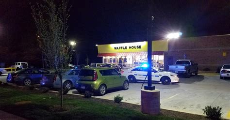 4 Dead 4 Wounded In Shooting At Nashville Waffle House Cbs Minnesota