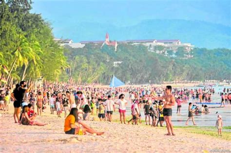 Dot Tourist Arrivals On Boracay Surpassed The Limit Inquirer News