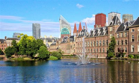 Натомість місто швидко відбудували і зараз це найбільший. Гаага (Нідерланди) - все про місто, пам'ятки та фото Гааги