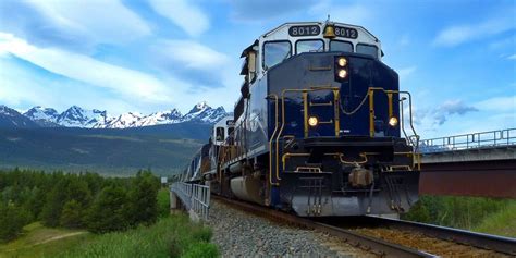 10 Of The Most Scenic Train Rides Train Travel Usa