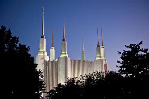 Washington Dc Temple In The Evening
