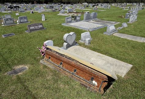 Ground Level Burial Vaults Banned In Livingston Parish With New