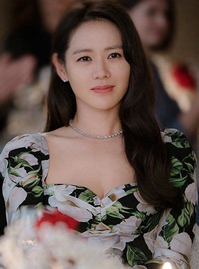 Location sound recordist (70 episodes, 2018). Son Ye-jin in 2020 (With images) | Celebrities, Fashion ...