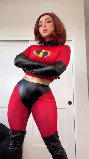 the incredibles cosplay the girls cosplay hot epic cosplay disney cosplay mrs incredible