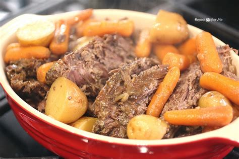 A fool proof recipe for the best crock pot roast. Repeat Crafter Me: Crock Pot Easy Pot Roast