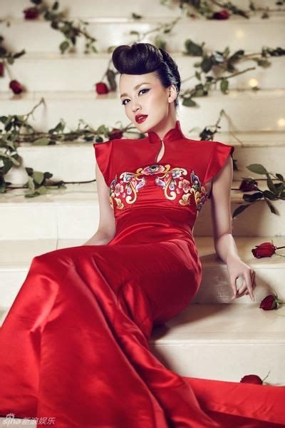 50 Of The Most Beautiful Modern Cheongsams For Your Chinese Wedding