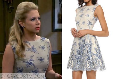 Melissa Joan Hart From Melissa And Joey Love Her Style Embroidered