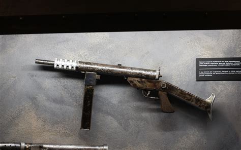 World War Ii This Submachine Gun Armed The Polish Resistance Against