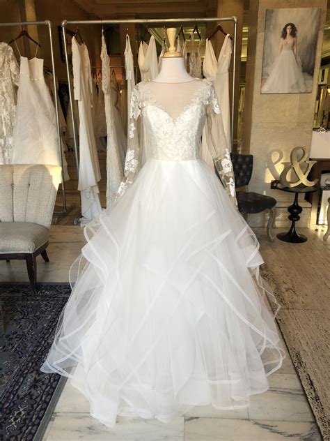Hayley Paige Elysia 6556 Sample Wedding Dress Save 69 Stillwhite