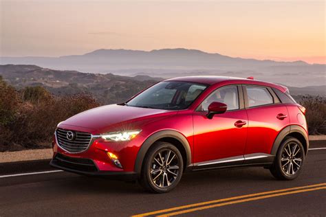 It is available in 5 colors, 2. 2017 Mazda CX-3 adds new features, base-level model price ...