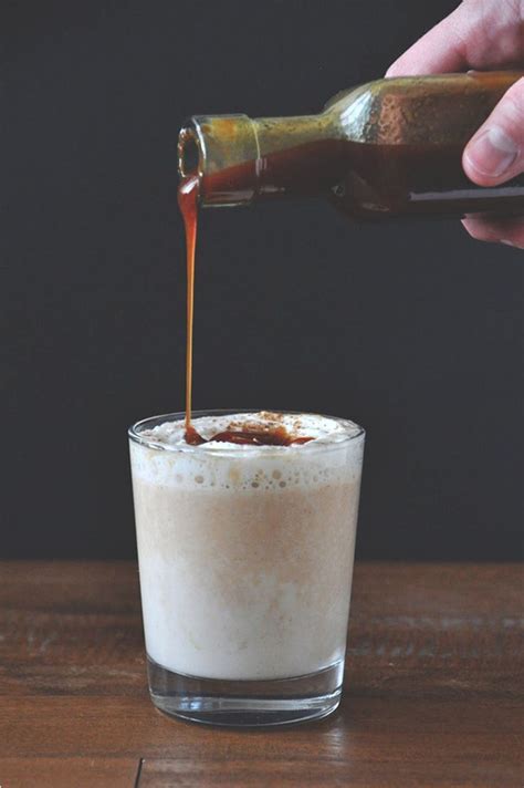 10 hot boozy drink recipes for cold nights thanksgiving cocktail recipes boozy hot