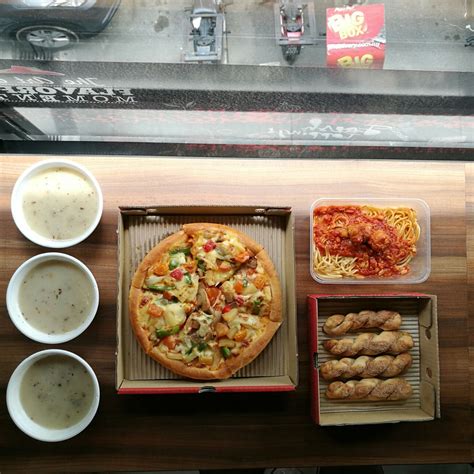 The pizza chain tends to experiment with new pizzas and products. Pizza Hut Malaysia (@pizzahutmsia) | Twitter