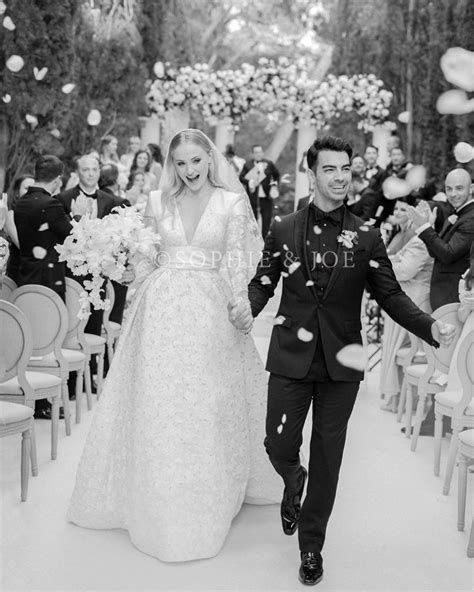 The First Look At Sophie Turners Magical Louis Vuitton Wedding Dress
