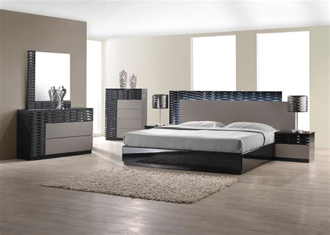There are sets for bedroom designing. 16+ Unique Modern Bedroom Design Ideas for Your ...