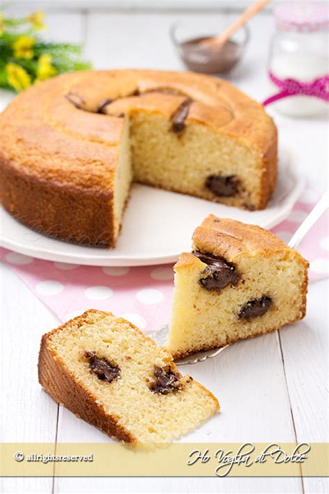 Per realizzare i cookies cocco e nutella, la prima cosa da fare è preparare i biscotti seguendo la a questo punto prendete la nutella e versatela in un recipiente, unite 50 grammi di cocco rapè e. Torta Cocco e Nutella, ricetta golosa | Ho Voglia di Dolce