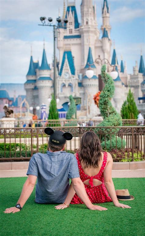 Of Course These 2 Disney Lovers Shot Their Engagement At The Most