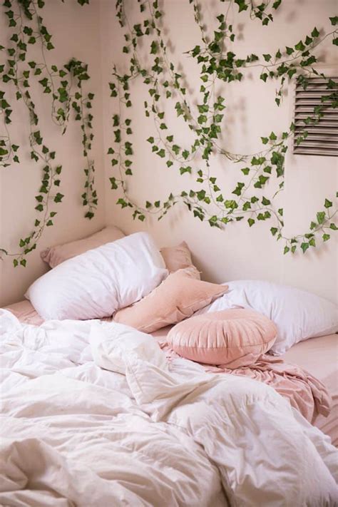 21 Aesthetic Bedroom Ideas Best Aesthetic Bedroom Decor Photos