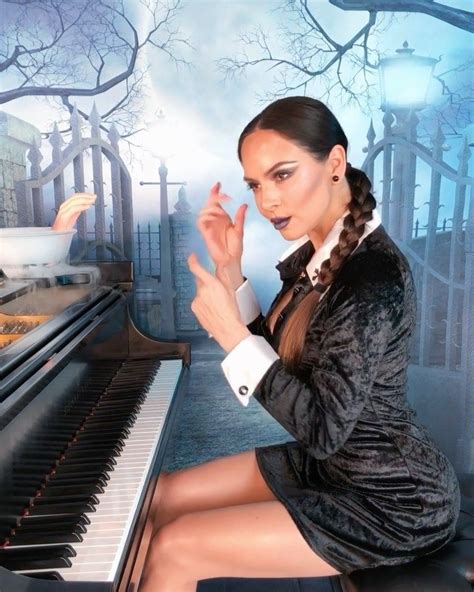 Lola Astanova On Instagram Throwback To Last Years Halloween 🎃🕸 Who