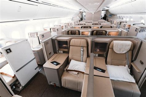 Check on china eastern airlines flight status and make your reservations with expedia. China Eastern/Shanghai Airlines 787 First Class Review ...