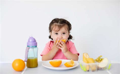 How Can A Child Learn To Eat Healthy Babytalk Baby And Kids