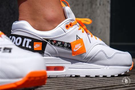 One size fits all, so easily style yours with anything from pants to dresses or to cinch in oversized blouses. Nike Women's Air Max 1 LUX Just Do It White/Black-Total ...