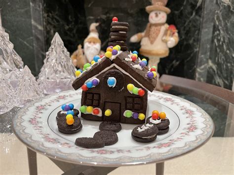 Mini Oreo Holiday Chocolate Cookie House Happy Holidays Mw Tokyoite