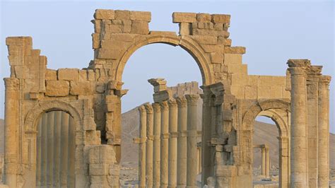 Video Syrie Letat Islamique Détruit Larc De Triomphe De Palmyre