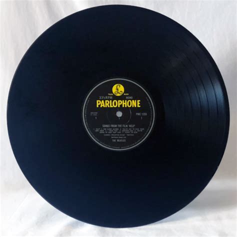popsike.com - Help [Vinyl, LP] Mono [Tube-Cut] Remaster-The Beatles (Jun-1981, Parlophone) EX ...