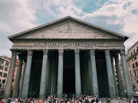 Pantheon Roman Temple In Rome · Free Stock Photo