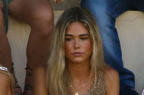 El ex juez presentó dolores de pecho y fiebre por lo que pasó los últimos cinco días aislado en su domicilio. Ana Soria será becaria de Baltasar Garzón: "Su padre y él ...