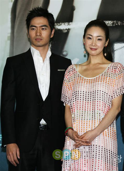 What's her age, height & ethnicity? Choi Ji Woo & Lee Jin Wook secretely dating for the last 2 ...