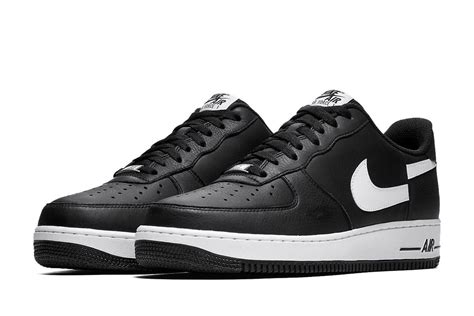 Along with an extensive collection of apparel, the capsule includes the previously teased nike air force 1 low. The Supreme x COMME des GARÇONS Shirt x Nike Air Force 1 ...