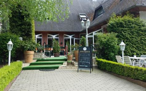 Das völlig neu gestaltete „haus am park in büdelsdorf ist eine seniorenwohnanlage mit derzeit 148 pflegeplätzen. Hotel Haus am Park - Restaurant & Eisdiele Dieskau ...